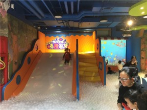 Interactive slide