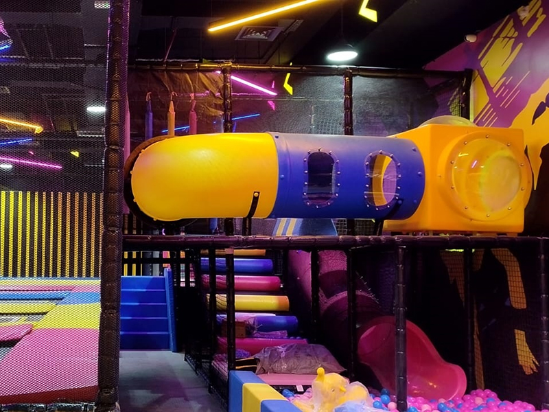 Spuer Cool Trampoline Park In UAE